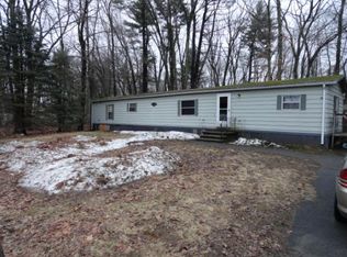 8 Play Camp Rd, Salem, NH 03079