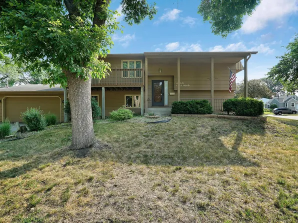 4300 Lake Road Ave, Minneapolis, MN 55422