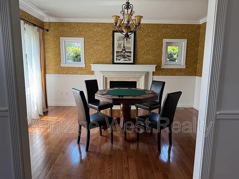 1556 Pritchard Dr — Photo 7