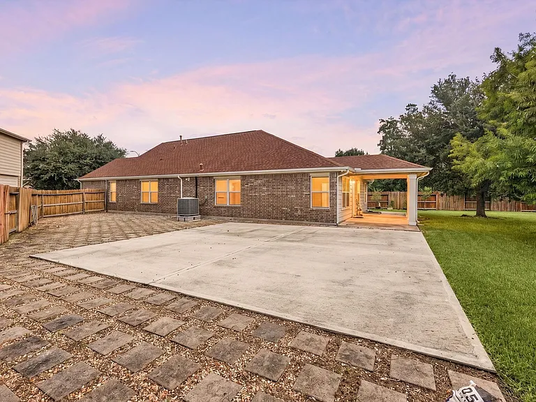 15906 Arapaho Bend Ln — Photo 21
