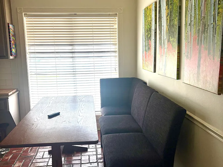 6605 Tennyson Oaks Ln — Photo 10