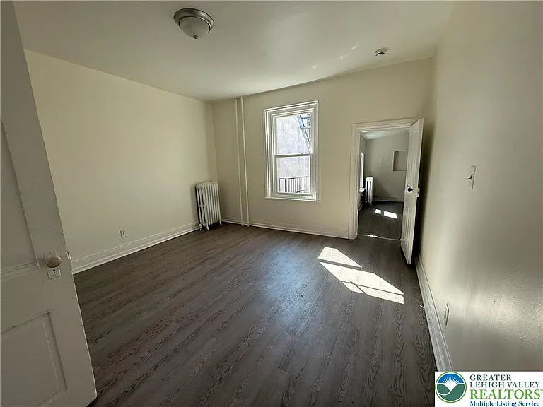 204 N 9th St #2 — Photo 5