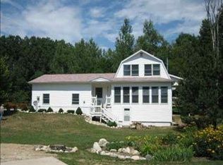 5440 Pleasantview Rd, Levering, MI 49755