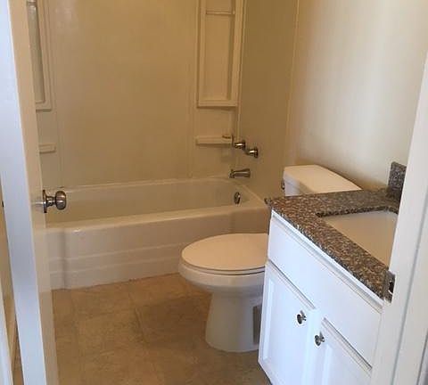 2nd image of 4812 Harmony Ln