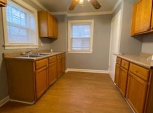 2604 W 82nd Pl, Chicago, IL