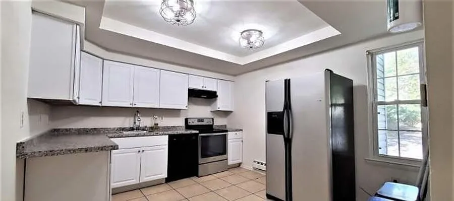 3 bed, 1646 sqft, $2,250 — Photo 2