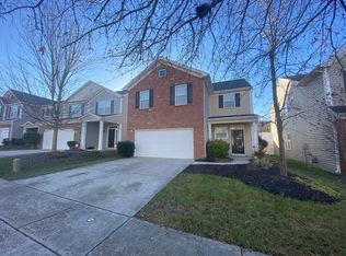 841 Old Forester Ln, Charlotte, NC 28214