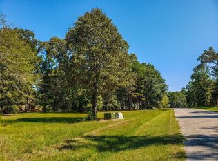 96 N Forest Dr, Huntsville, TX 77340