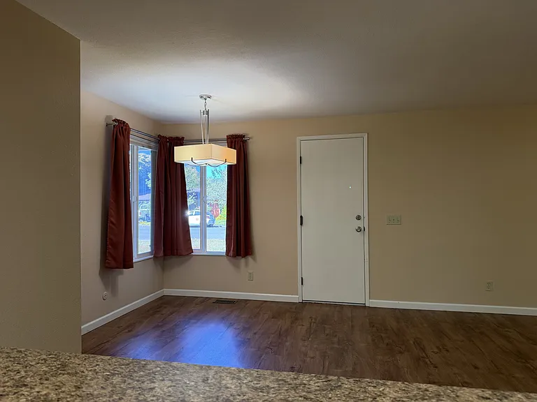 1701 Antoine Ave — Photo 8