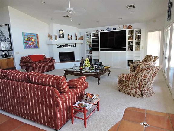 5th image of 772 E Country Club Dr