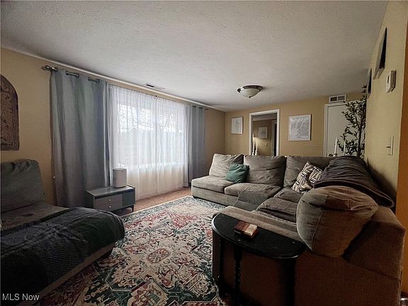 4th image of 1515-1518 Lehr Ct
