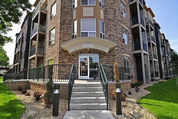 1st image of 2600 University Ave SE APT 304