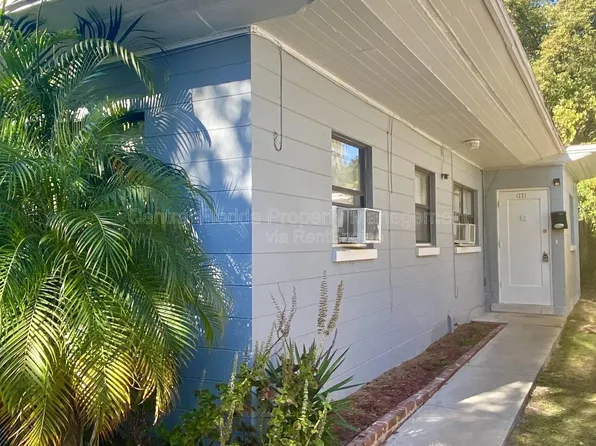 1227 Minnesota St, Orlando, FL 32803