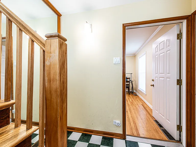6611 W Foster Ave — Photo 18
