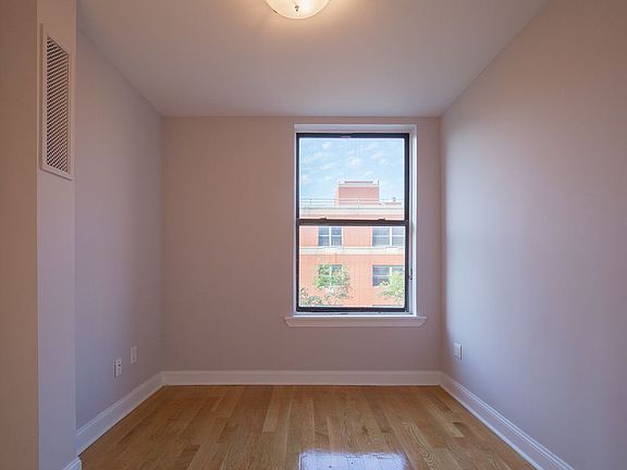4th image of 8 W 111th St APT 4B