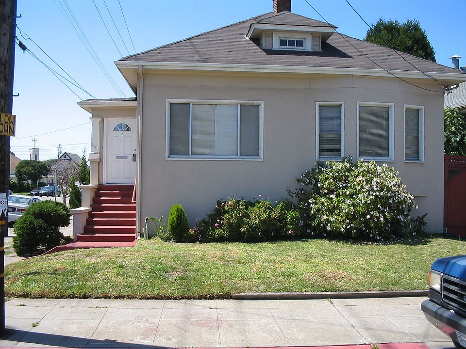 2nd image of 5501 Market St