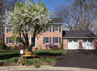 19 Candleberry Ct, Sterling, VA 20164