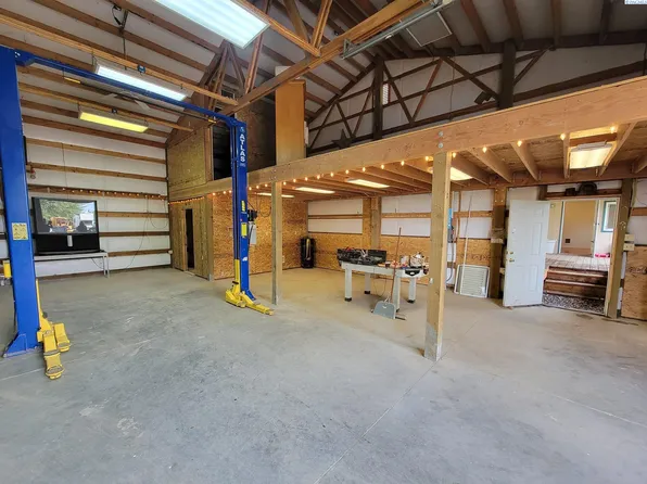250 McGee Rd, Mabton, WA 98935