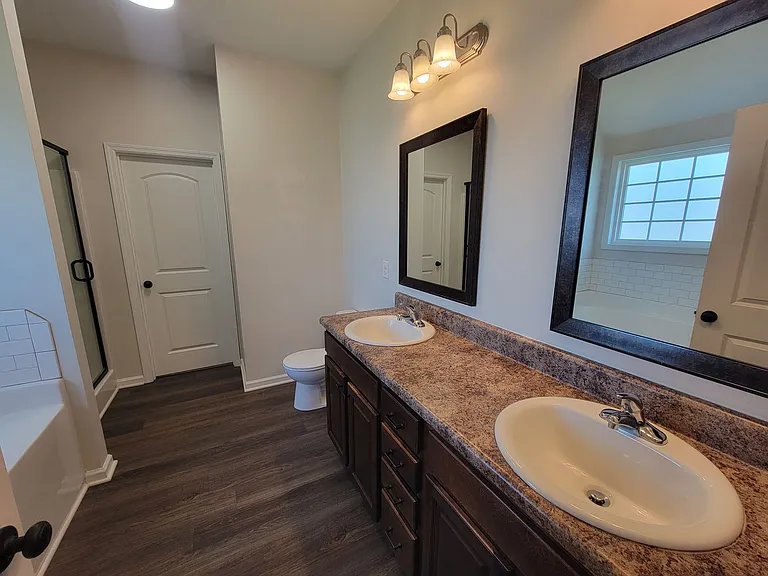 6026 Clifford St — Photo 18
