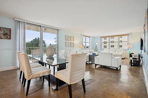 1401 S Ocean Dr Photo 1