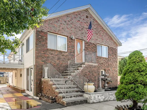 57 Bateman Ave, Revere, MA 02151