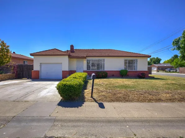 7044 Woodbine Ave, Sacramento, CA 95822