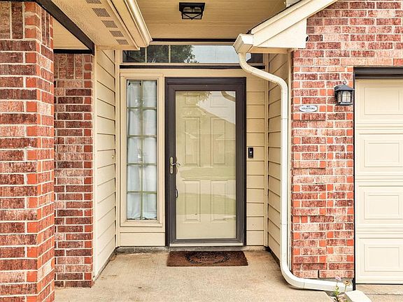 5th image of 2505 Chadsford Ln