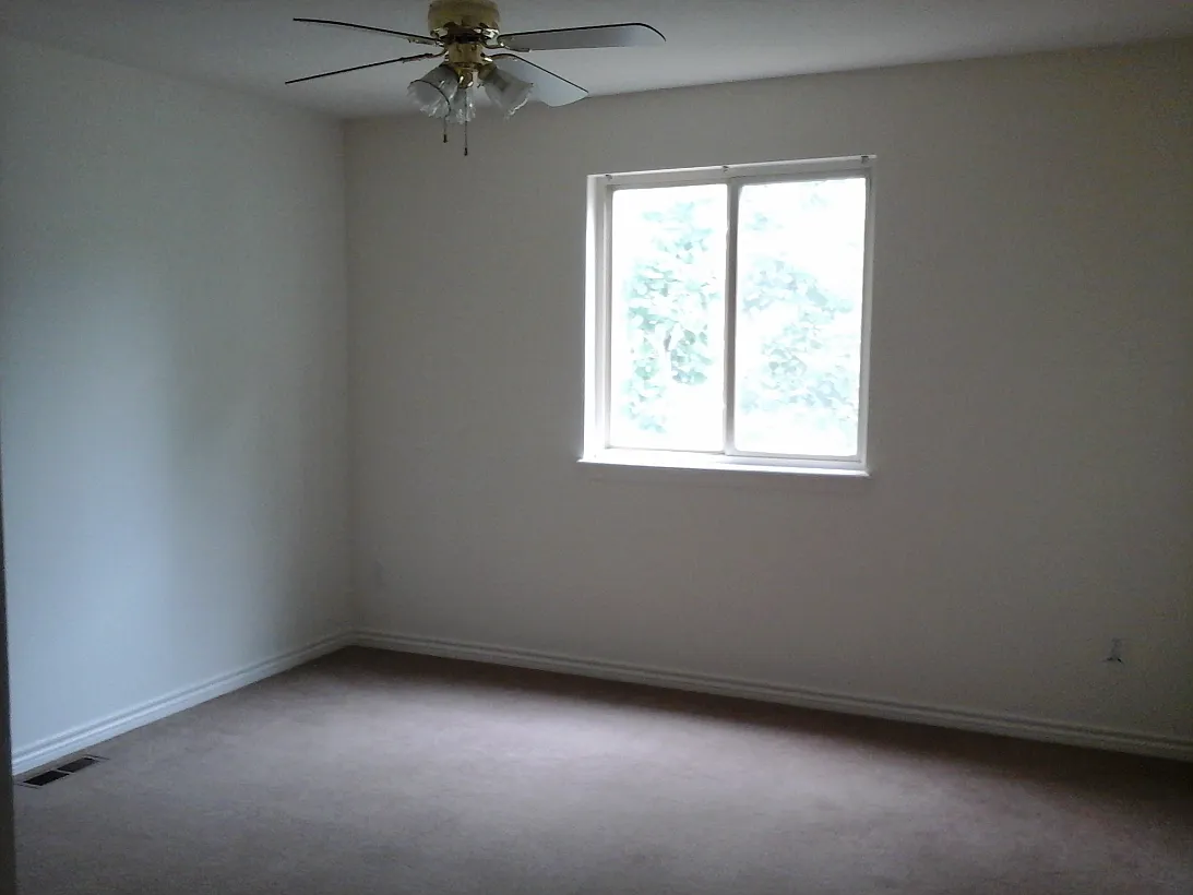4 bed, 2918 sqft, $3,395 — Photo 4