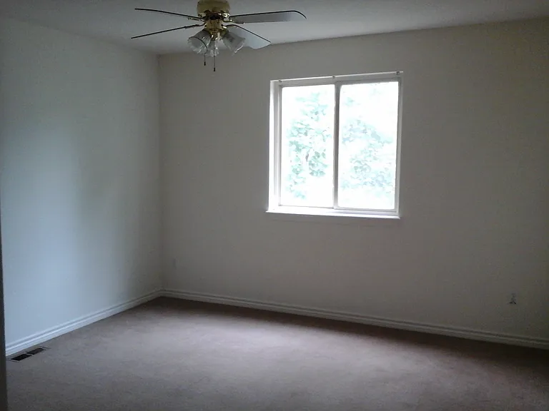 20 Burgundy Dr — Photo 4