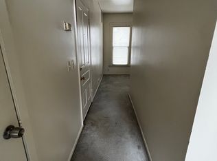 1534 SW College Ave #3, Topeka, KS 66604