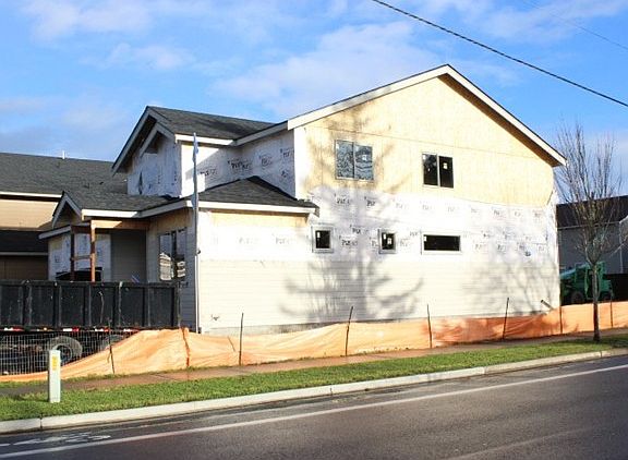 4th image of 10008 Tyleah Ct SE