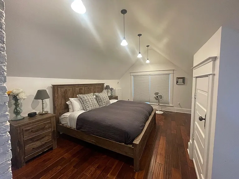 4453 York Ave S — Photo 8