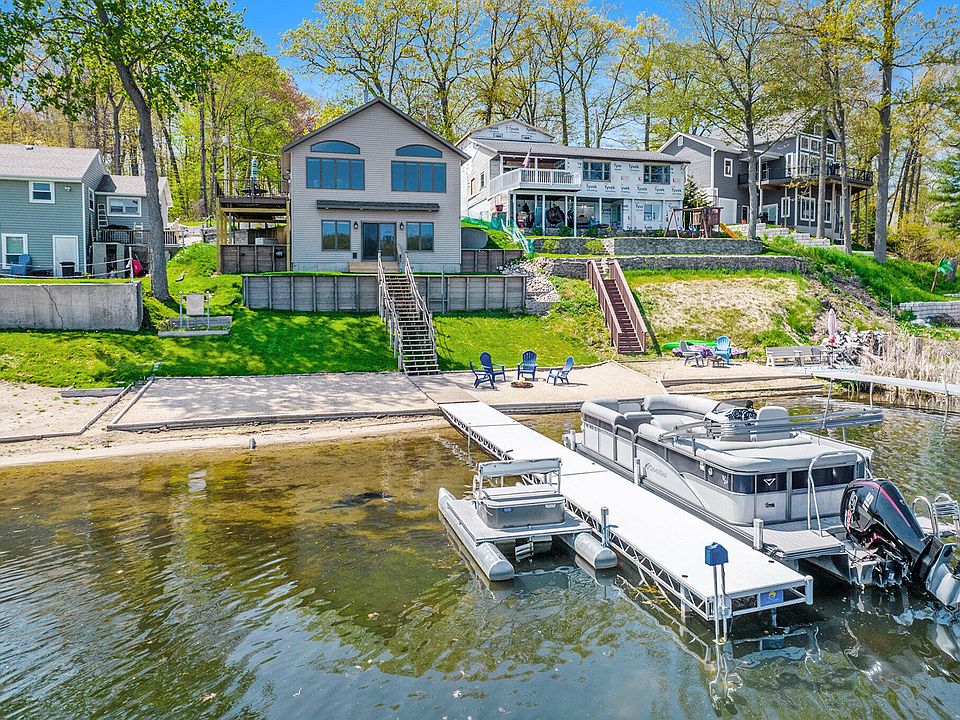 12499 Woodland Park Dr NE, Belding, MI 48809 Zillow