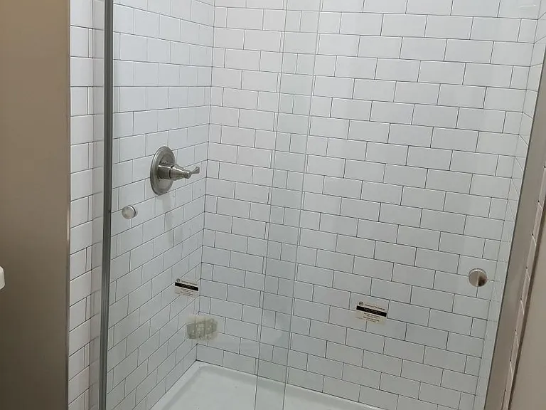 317 4th St NE #C — Photo 28