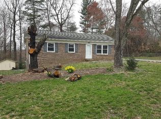 195 W End Dr, Mount Airy, NC 27030