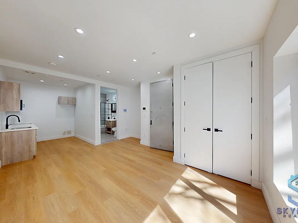 1st image of 1215 Putman Ave #1B