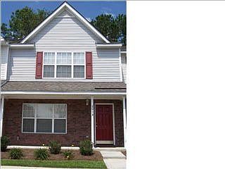 Front view of home.