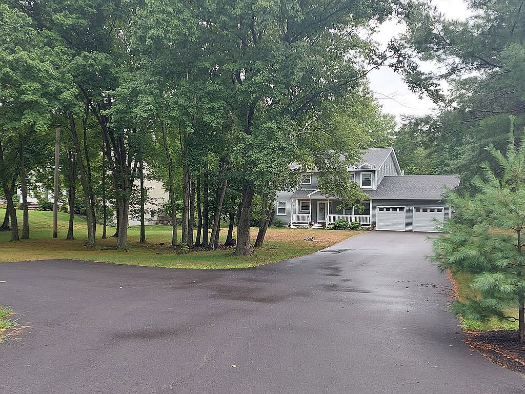 45 School St, Upton, MA 01568 Zillow