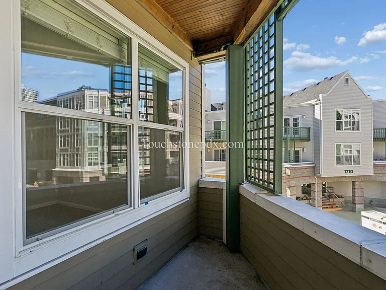 1630 S Harbor Way #301 — Photo 32