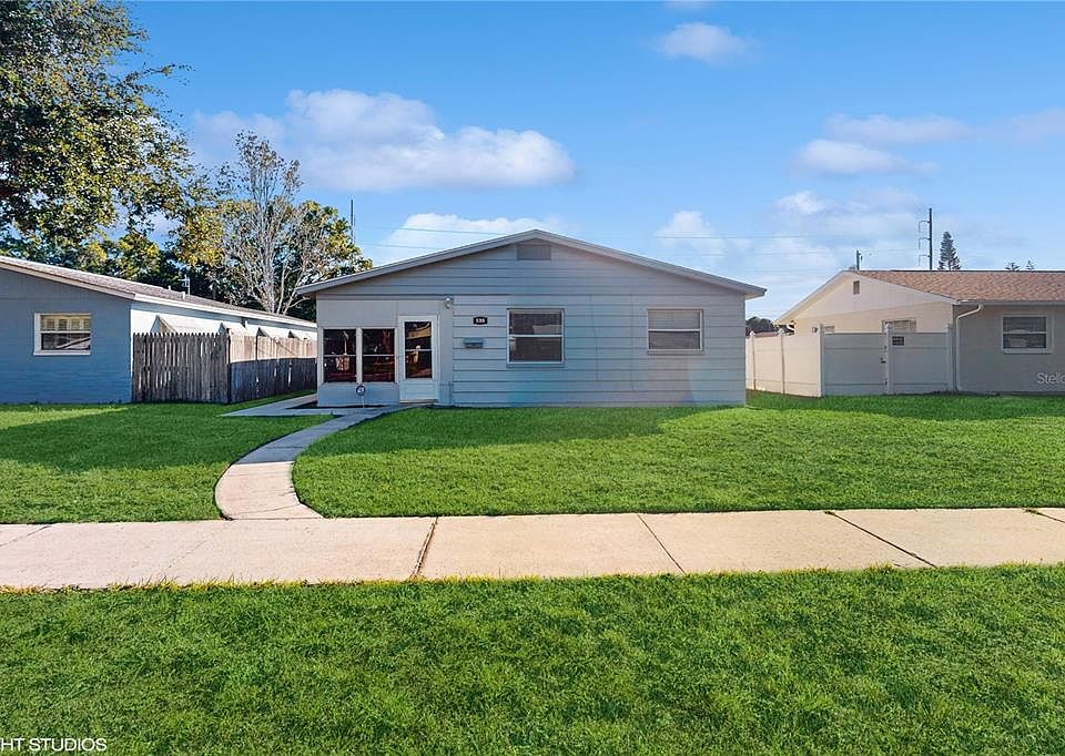 1st image of 598 72ND AVENUE N
