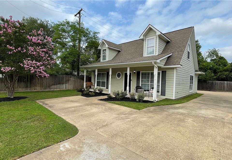 1st image of 3689 Holick Ln