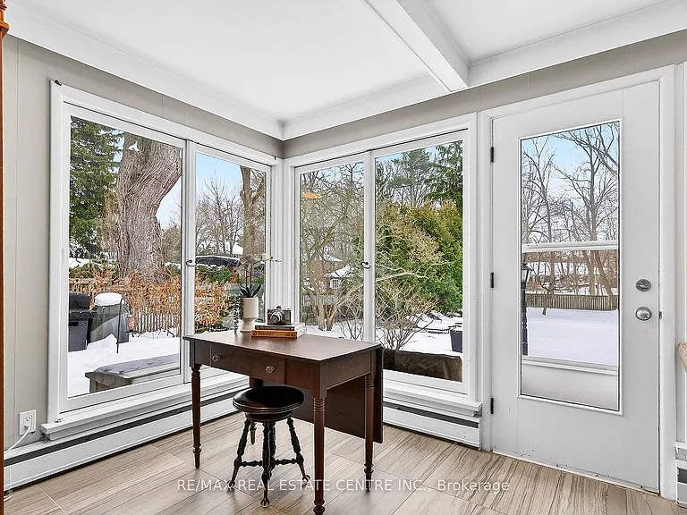 582 Cedar Ave — Photo 14