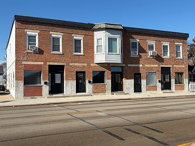 2nd image of 310 S Riverview St