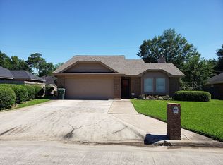 7315 Hidden Valley Dr, Beaumont, TX 77708