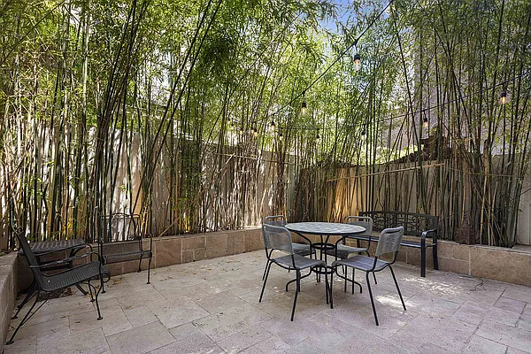 Rented by Dream Space Realty | media 8