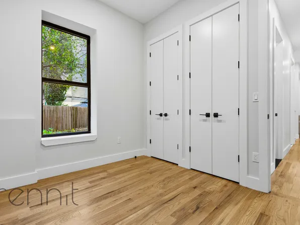 265 Malcolm X Boulevard image 7 of 27