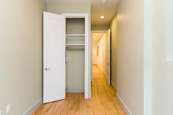 Rented by Nooklyn NYC LLC | media 27