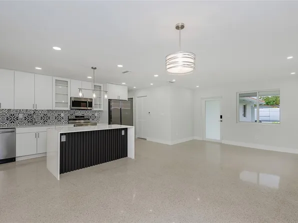 1025 SW 11th St, Miami, FL 33129