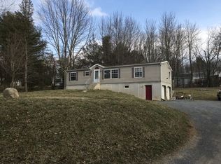439 Pine Hollow Dr, Lehighton, PA 18235