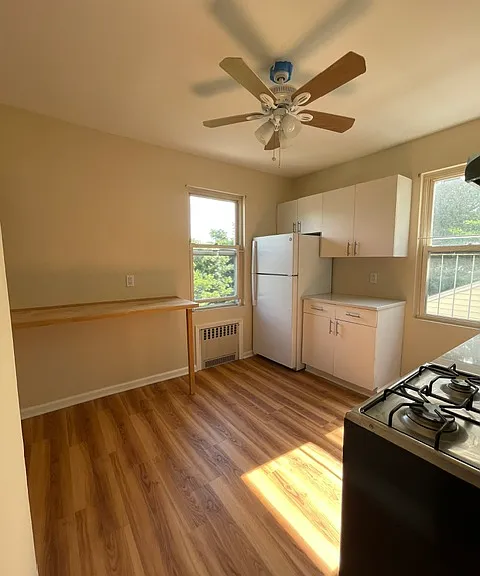 14 Flower St — Photo 3